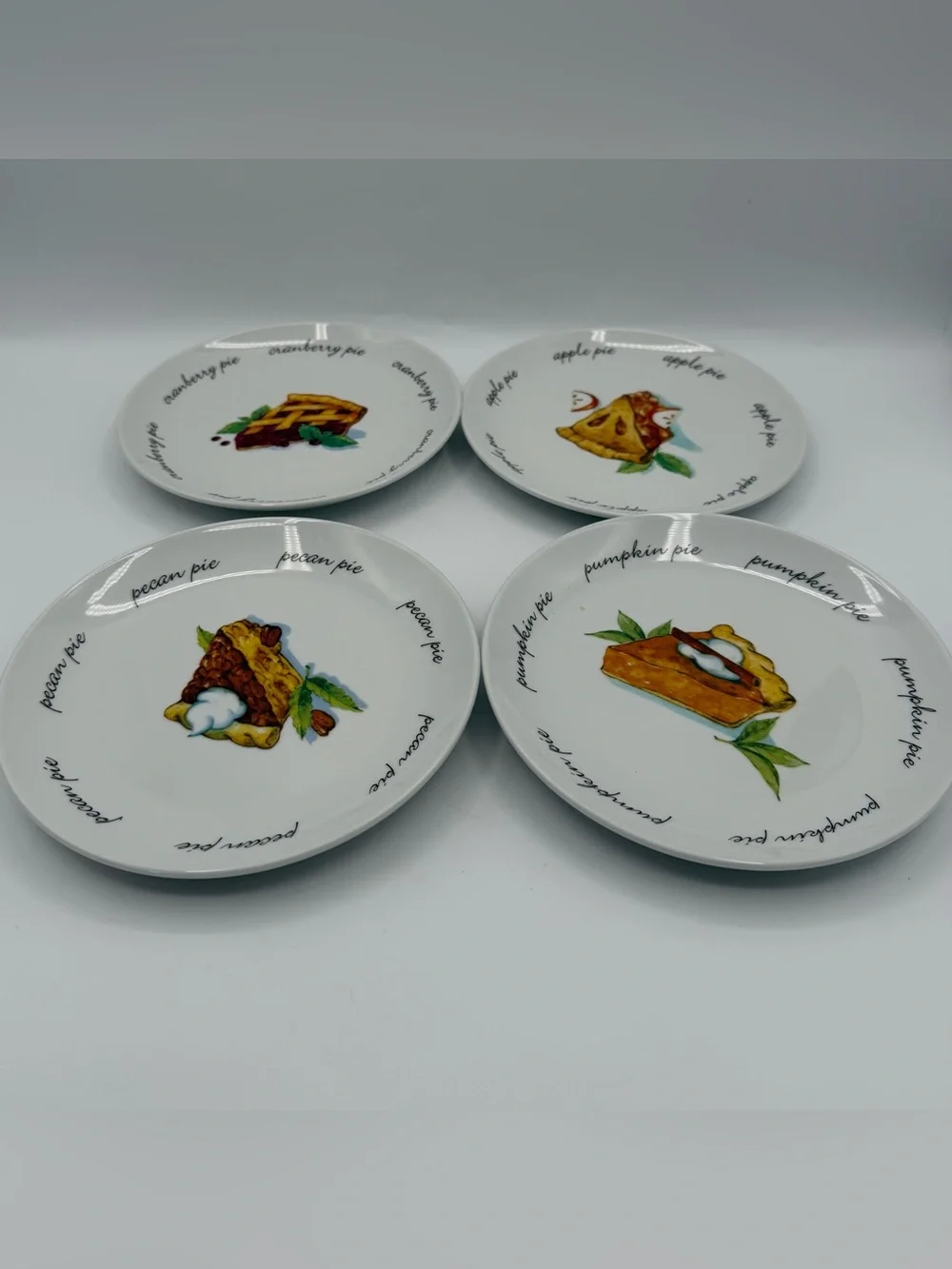 Boston Warehouse Pie Dessert Plates Set of 4 Apple Pumpkin Pecan Cranberry 6.5”